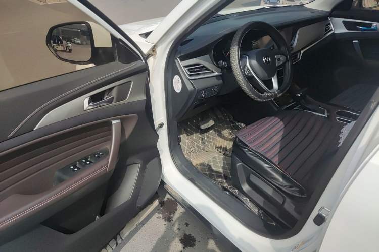 Used CHANGAN CS35PLUS 2019 1.6L Automatic Changlian Edition Driver Seat