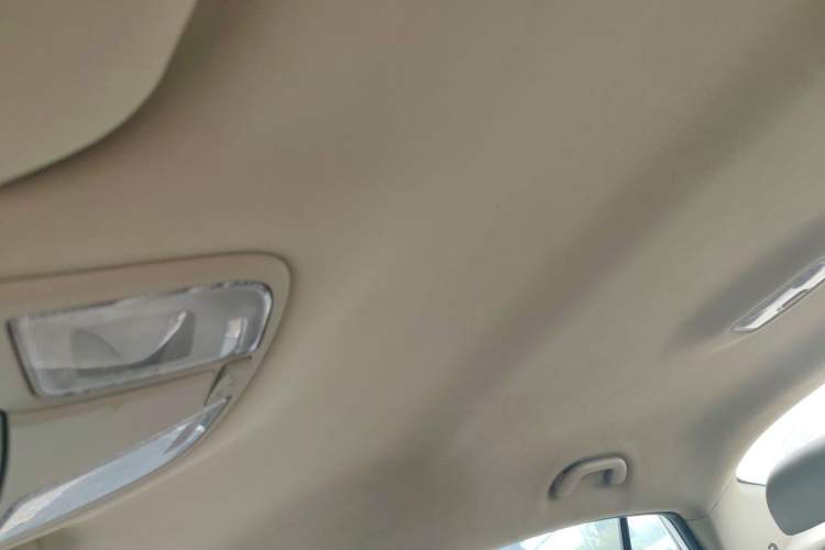 Used Kia K5 2015 2.0L Manual GL
