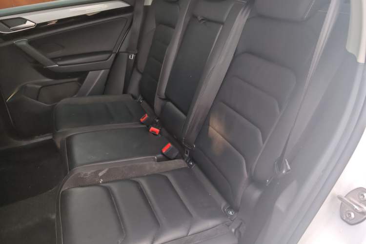 Used Volkswagen Tayron 2020 330TSI Two-Wheel Drive Luxury Smart Connectivity Version