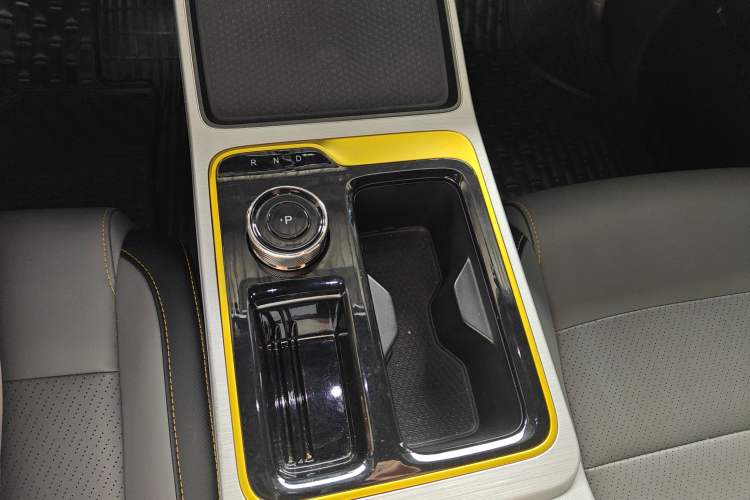 Used AION Y 2022 70 Intelligent Edition Lithium Iron Phosphate
