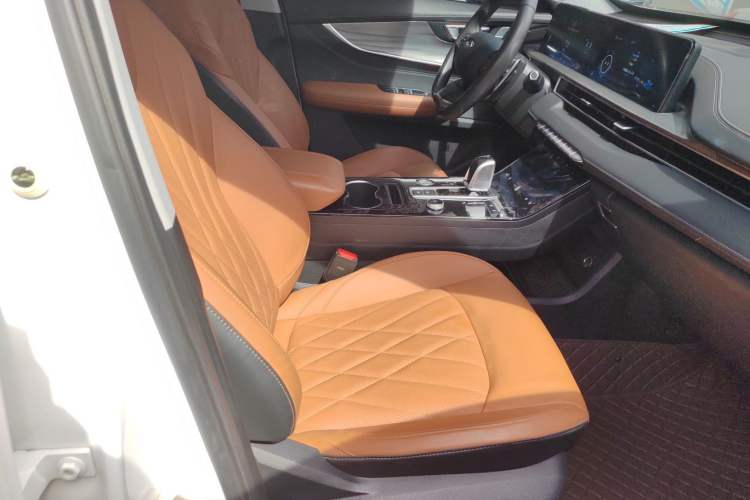 Used Chery Tiggo 8 PLUS 2022 290TGDI DCT Luxury Edition