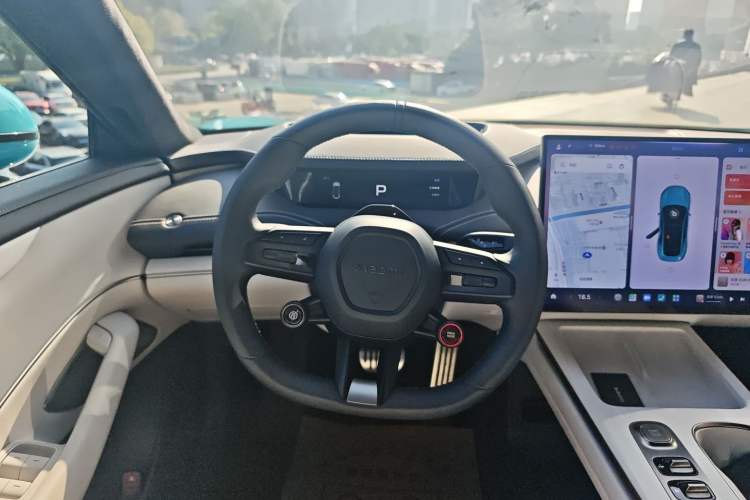 Used Xiaomi Auto SU7 2024 Four-Wheel Drive Ultra-Long Range Advanced Intelligent Driving Max Edition