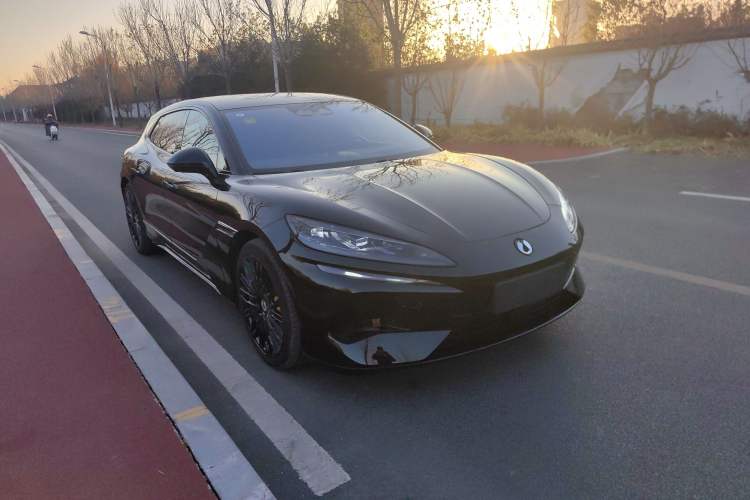 Used Denza Z9GT 2024 1100 Four-Wheel Drive Ultra Version