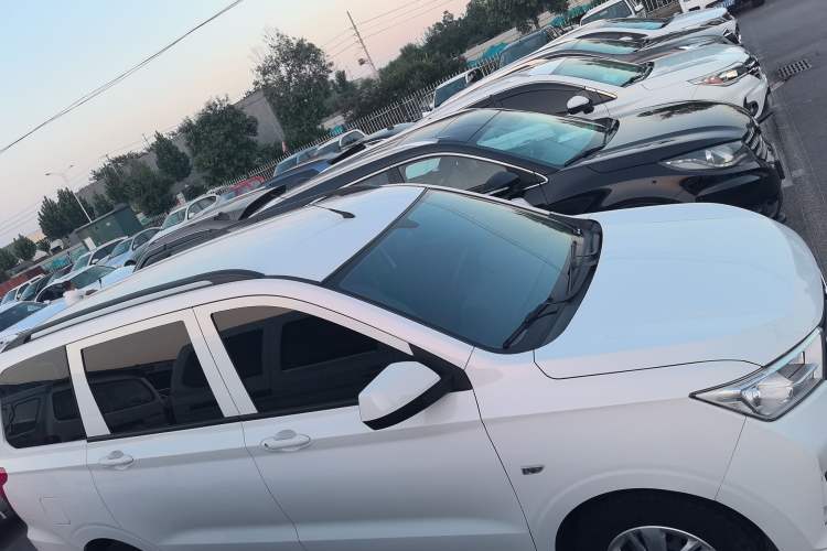 Used Wuling Hongguang 2021 1.5L Revised S Standard Version with Electric Power Steering LAR