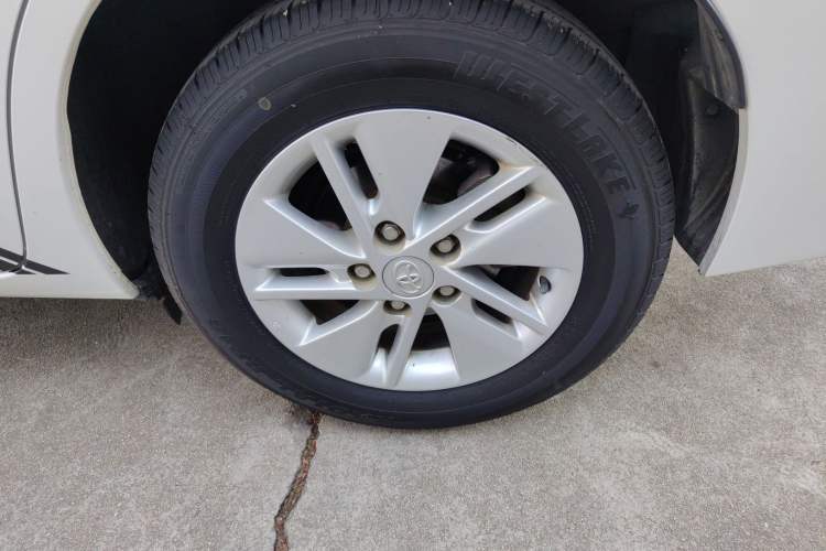 Used Toyota Corolla 2014 1.6L Manual GL