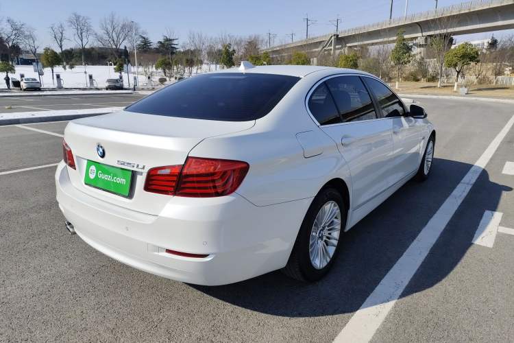 Used BMW 5 Series 2014 525Li Leading Model
