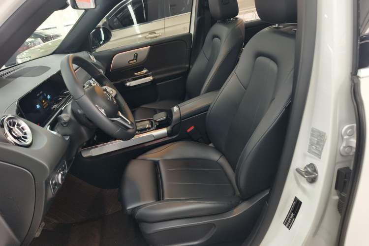 Used Mercedes-Benz GLB 2022 Second Facelift GLB 200 Dynamic Edition
