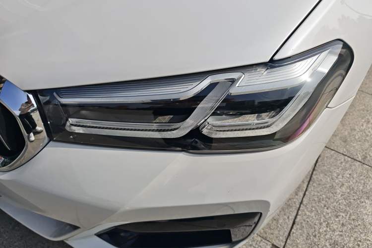 Used BMW 5 Series 2022 Second Facelift 530Li Leading Edition M Sport Package Left Front Headlight