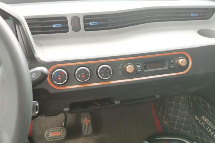 Used Wuling Hongguang MINIEV 2020 Zizai Version Lithium-NMC