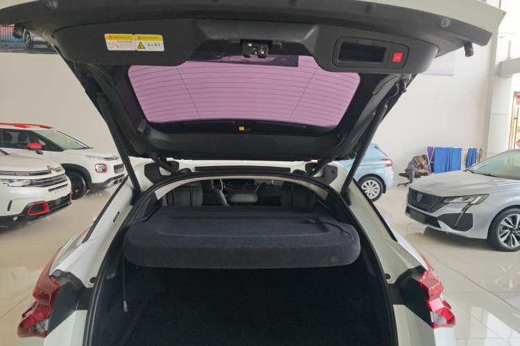 Used Citroen C5 X 2021 1.6T Enjoy the Extraordinary Trunk