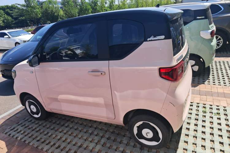 Used Wuling Hongguang MINIEV 2021 Macaron Fashion Model Lithium Iron Phosphate
