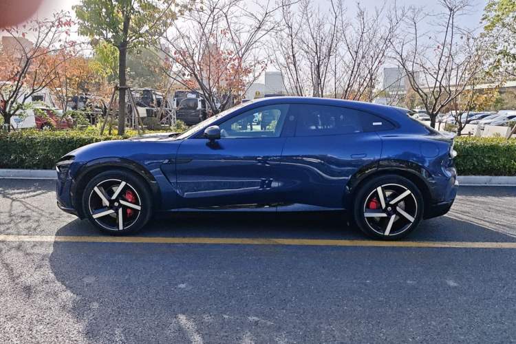 Used Xiaomi Auto YU7 2025 Ultra-Long Range High-Performance All-Wheel-Drive Max Edition