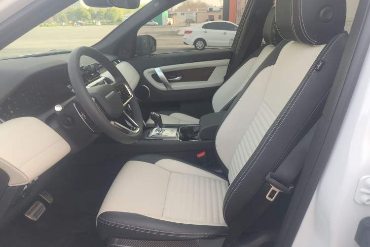 Used Land Rover Discovery Sport 2023 249 PS R-Dynamic S Performance Edition Left Front Seat