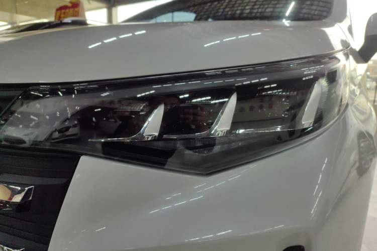 Used GAC Trumpchi M6 2023 PRO 270T DCT Luxury Edition Left Front Headlight