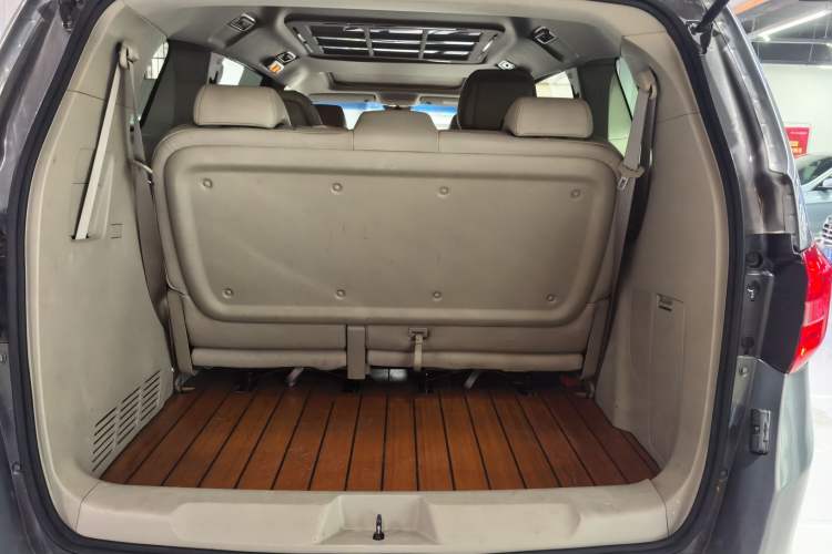 Used Buick GL8 2018 28T Luxury Model China VI Standard
