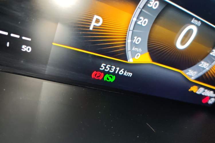 Used Volkswagen Lavida 2023 300TSI DSG Full-Comfort Edition Odometer Close Up