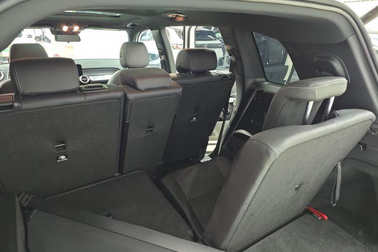 Used Mercedes-Benz EQB 2022 EQB 350 4MATIC First Edition Special Version Left Rear Seat