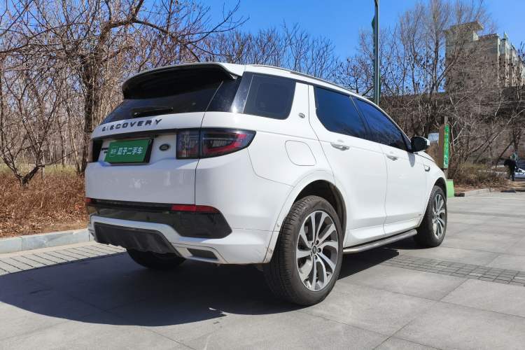 Used Land Rover Discovery Sport 2021 249 PS R-Dynamic HSE Luxury Custom Edition Rear Right 45 Deg