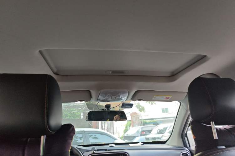 Used GAC Trumpchi GS3 2017 150N Automatic Elite Edition Headliner