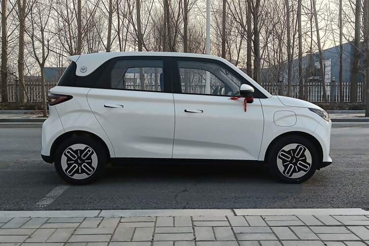 Used Cowin October 2026 Model Mate 300km Ningde Wave-Stepping Edition
