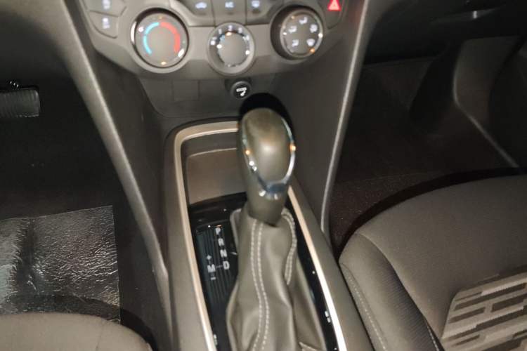 Used Chevrolet Cavalier 2019 320 Automatic Enjoyment with Sunroof Interior 5