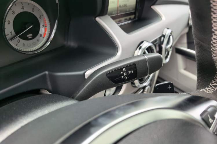 Used Mercedes-Benz GLK-Class 2015 GLK 300 4MATIC Fashion Edition Ultimate Version
