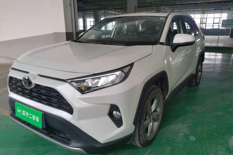 Used Toyota RAV4 2020 2.0L CVT Two-Wheel Drive Fashion PLUS Edition