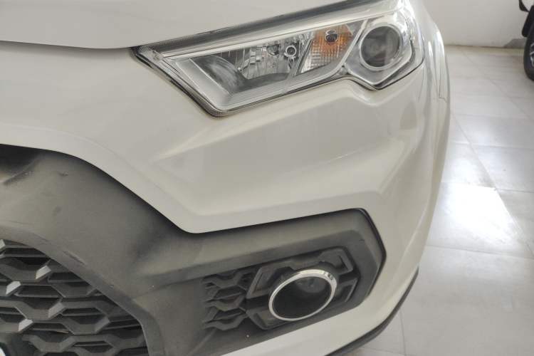 Used JMC Yuhu 7 2020 2.0T Diesel Manual 4x4 Comfort Edition Long Wheelbase China VI Emission Standard JX4D20A6L