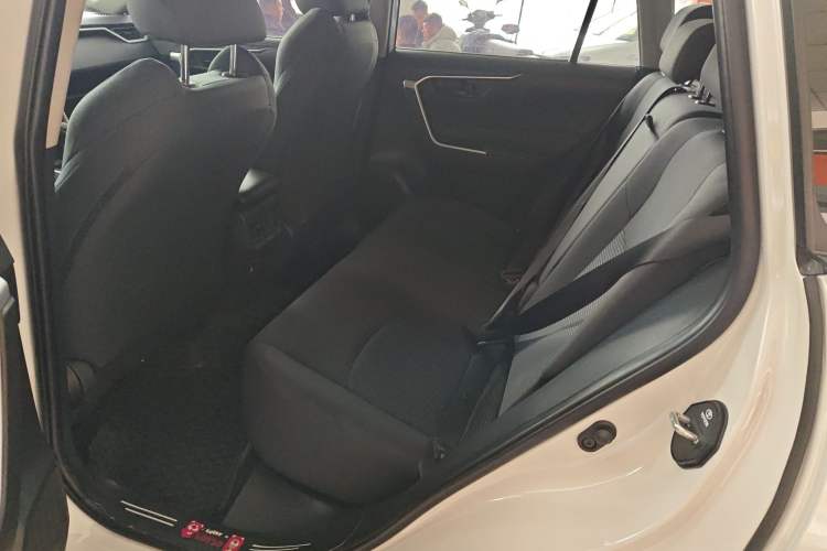 Used Toyota Wildlander 2024 2.0L CVT Two-Wheel Drive Leading Edition