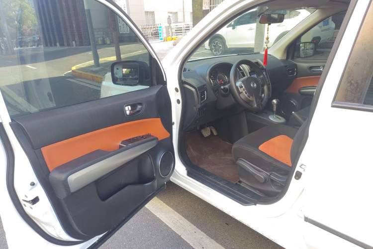 Used Dongfeng Fengdu MX6 2016 2.0L CVT Two-Wheel Drive Excellence Edition
