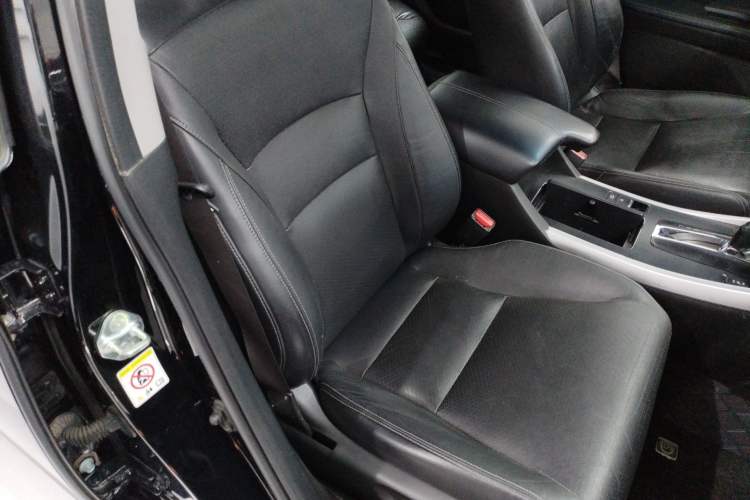 Used Honda Accord 2015 2.0L LXS Elite Edition Right Front Seat