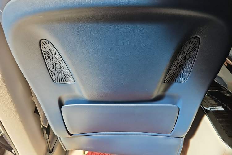 Used Roewe iMAX8 2021 400TGI Supreme Series Ultimate Edition
