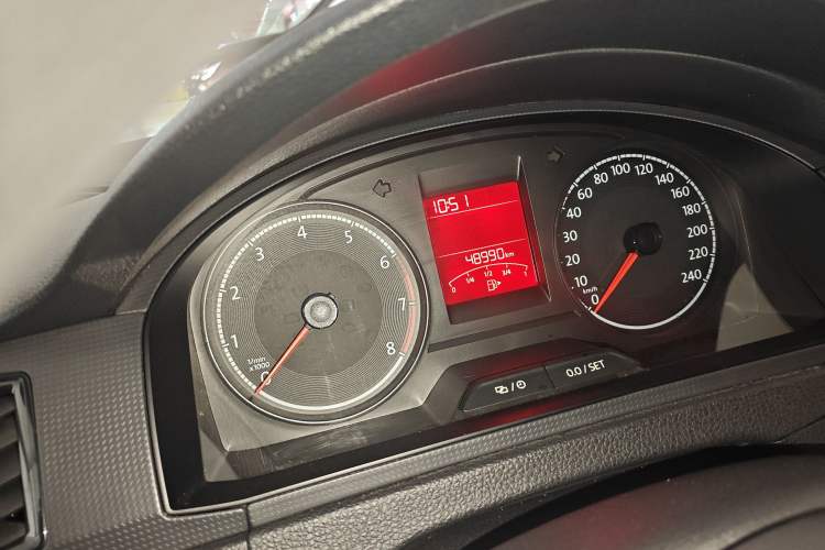 Used Volkswagen Santana 2021 1.5L Manual Fashion Edition Odometer Close Up