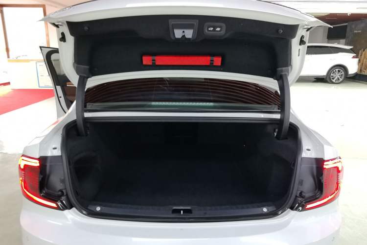 Used Volvo S90 New Energy 2021 T8 eDrive Hybrid Zhiyi Luxury Edition