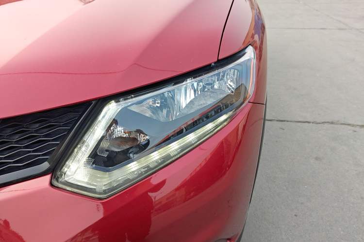 Used Nissan X-Trail 2014 2.5L CVT Leading Edition 4WD