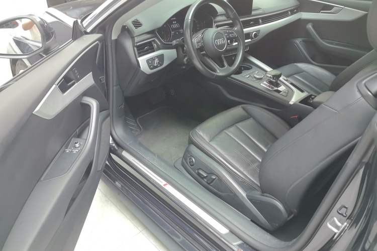 Used Audi A5 2017 Coupe 40 TFSI Fashion Model