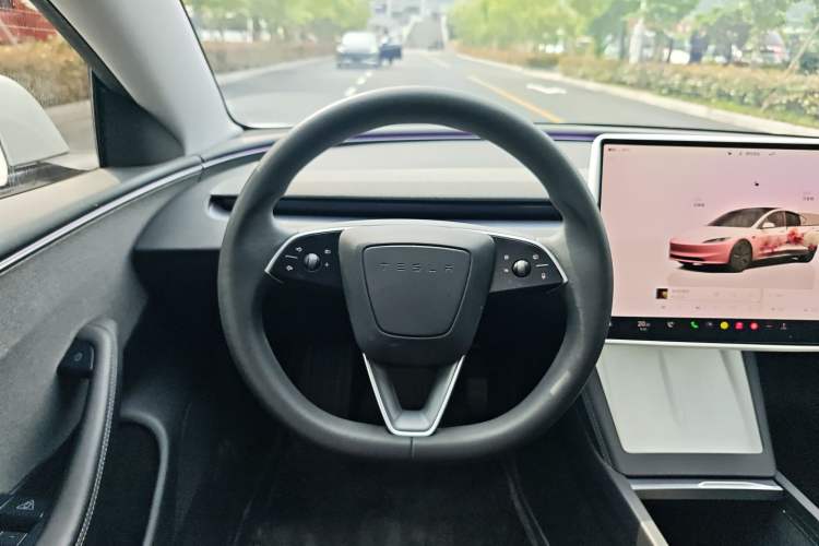 Used Tesla Model 3 2025 Rear-Wheel-Drive Version
