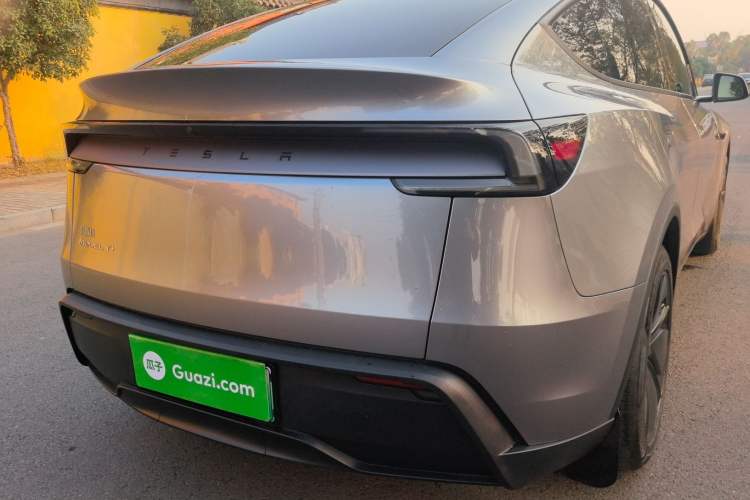 Used Tesla Model Y 2025 Updated Version Long-Range All-Wheel Drive