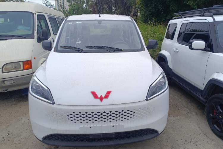 Used Wuling Hongguang New Energy 2025 Extended-Range Hybrid 50 km Utility Version
