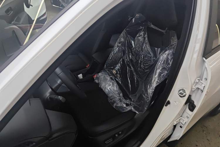 Used Toyota FRONTLANDER 2026 Model 2.0L CVT Comfort Edition
