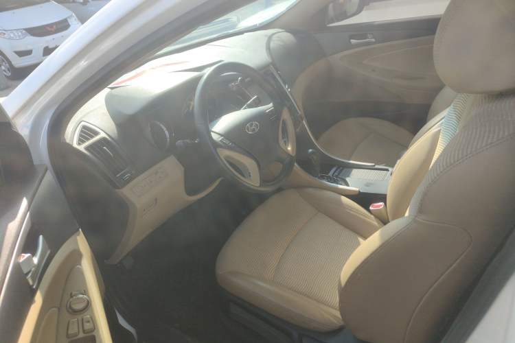 Used Hyundai Sonata 2015 Classic 2.0L Automatic Leading Edition