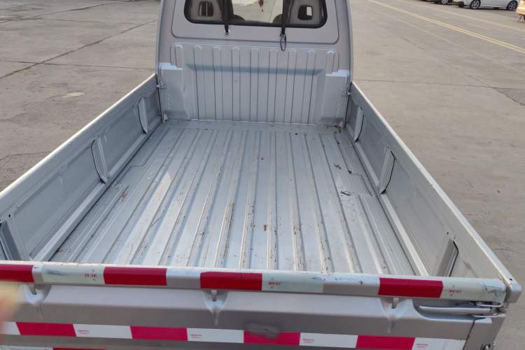 Used Wuling Zhiguang Small Truck 2020 1.2L Double Cab
