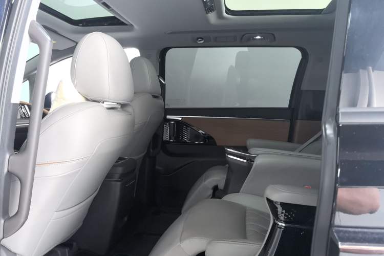 Used GAC Trumpchi M8 2024 Master Series 400T Prestige Edition Headliner