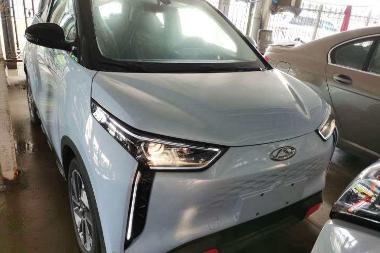 Used Chery New Energy Boundless Pro 2022 301km "WoW" Edition Lithium Iron Phosphate