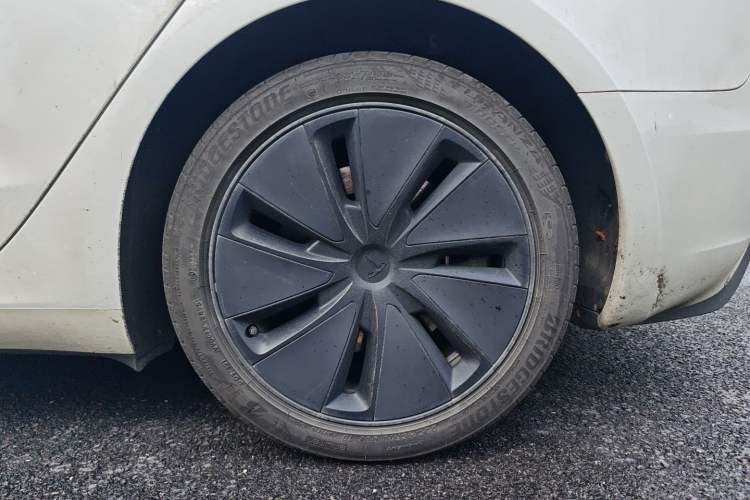 Used Tesla Model 3 2025 Rear-Wheel-Drive Version
