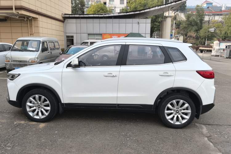 Used Bestune T33 2019 1.6L Manual Luxury Version China V