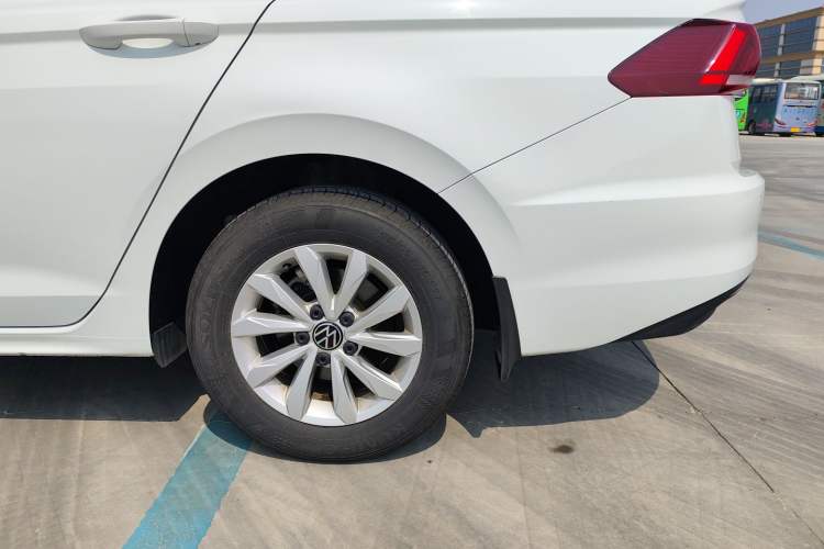 Used Volkswagen Bora 2021 1.5L Automatic Fashionable Smart Connectivity Version Exterior 3