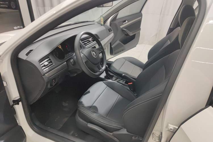 Used Volkswagen Lavida 2019 Lavida Start 1.5L Automatic Trendy Version China VI Standard
