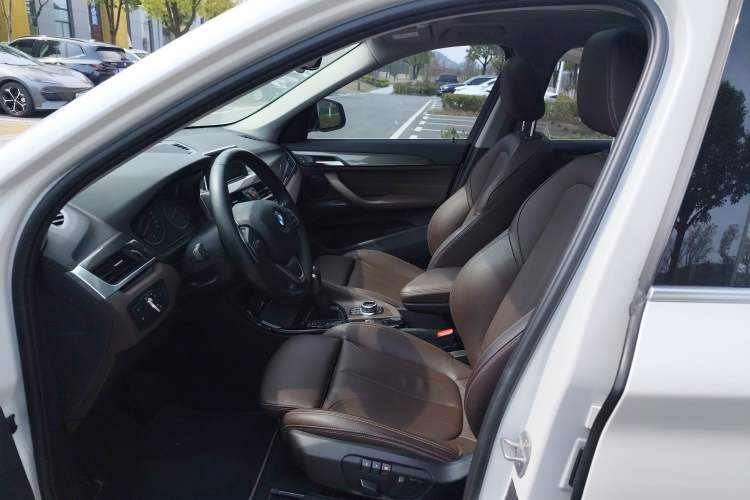 Used BMW X1 2016 sDrive20Li Luxury Model
