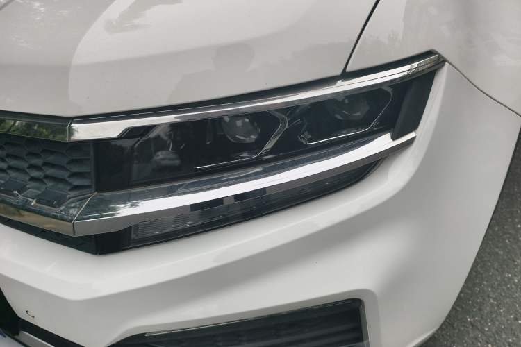 Used Zotye Domy X7 2018 2.0T Automatic Supreme Edition
